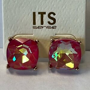 Sparkling wine-red stud earrings